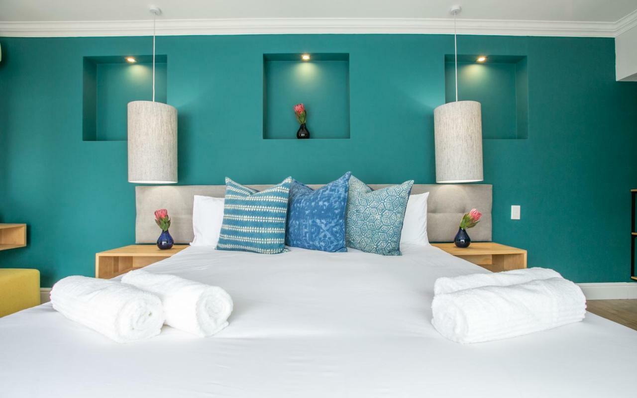 Hout & About Guest House Гаут-Бей Екстер'єр фото